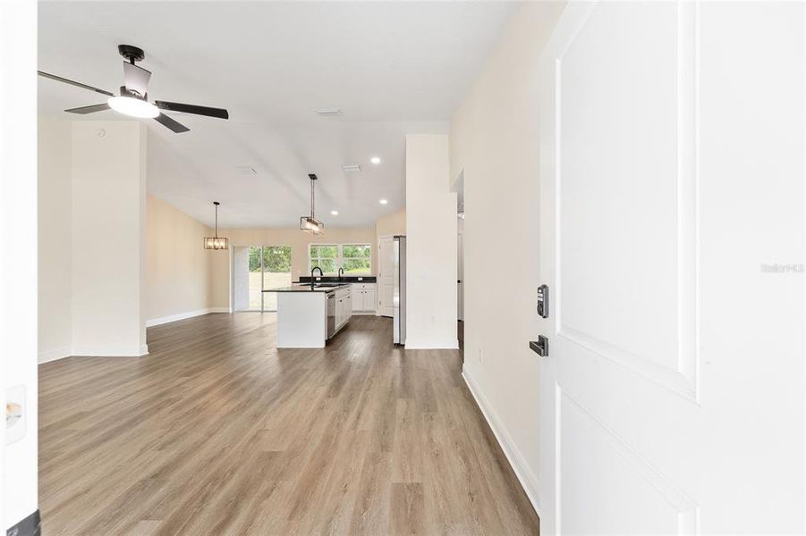 Spacious, unfurnished interior of a new home in , Dunnellon (Image 16). Spacious, unfurnished interior of a new home in , Dunnellon (Image 16).
