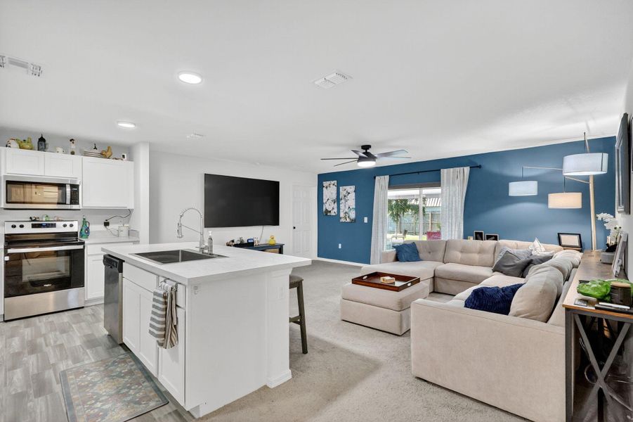 Furnished interior view inside a new home in , Port St. Lucie (Image 13).