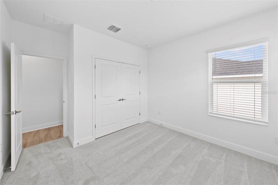 Spacious, unfurnished interior of a new home in , St. Petersburg (Image 20).