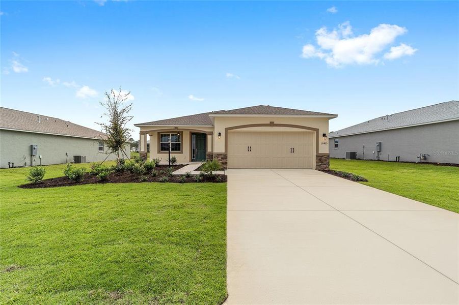 Exterior details and patio area of a home in , Ocala (Image 18). Exterior details and patio area of a home in , Ocala (Image 18).