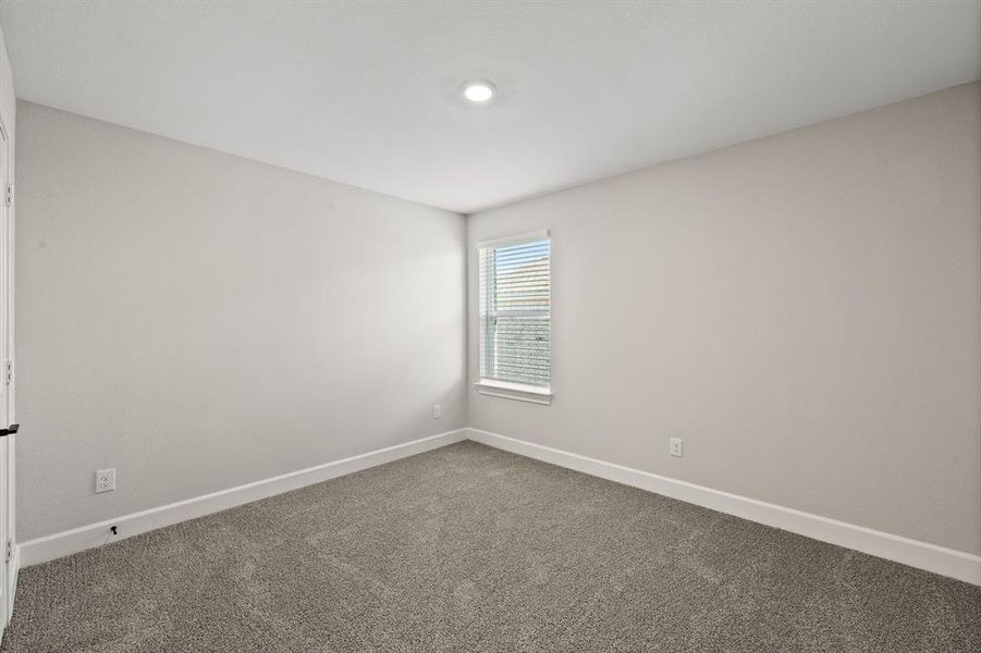 Spacious, unfurnished interior of a new home in Princeton Heights, Princeton (Image 8).