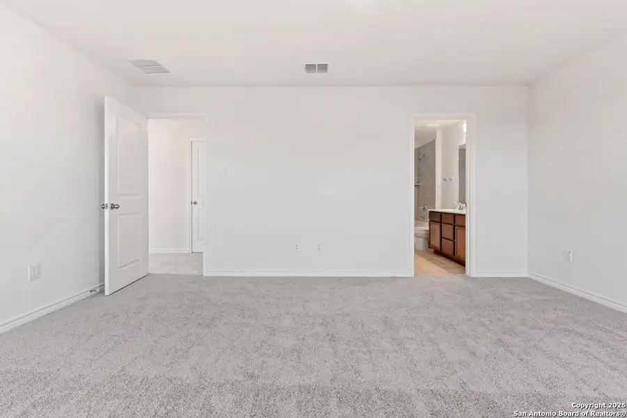 Spacious, unfurnished interior of a new home in Southton Cove, Elmendorf (Image 8).