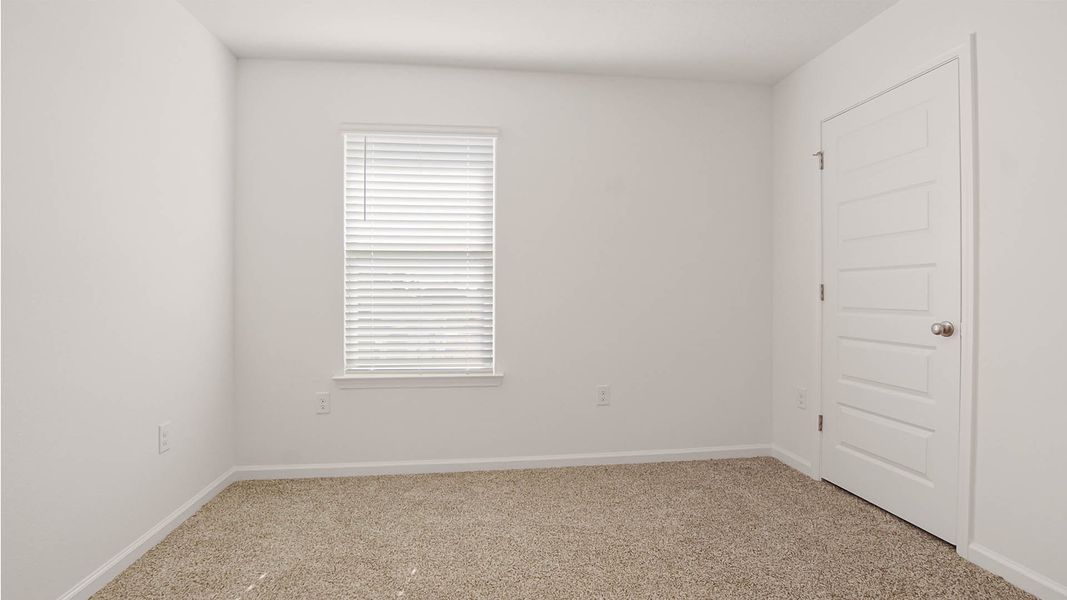 Representative unfurnished interior of a home built from the Robie by D.R. Horton in Riverwalk, Freeport (Image 36).
