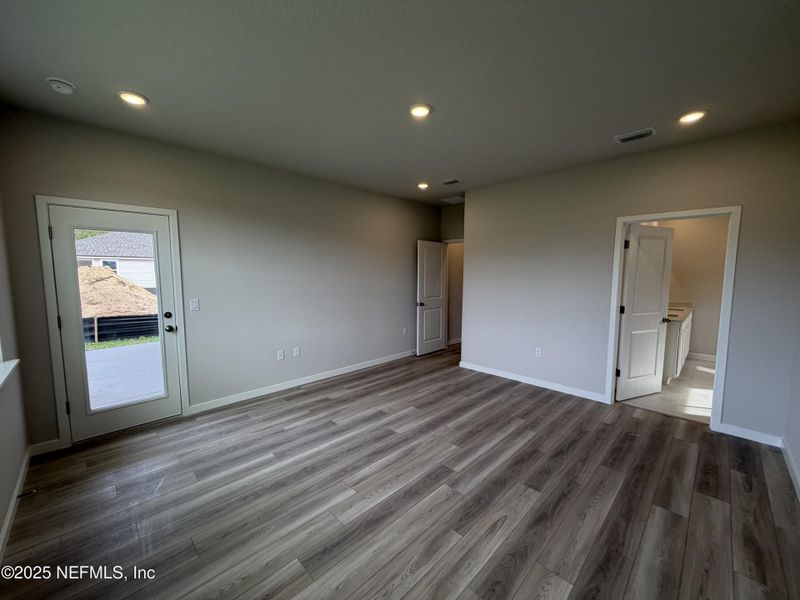 Spacious, unfurnished interior of a new home in , Flagler Beach (Image 41).