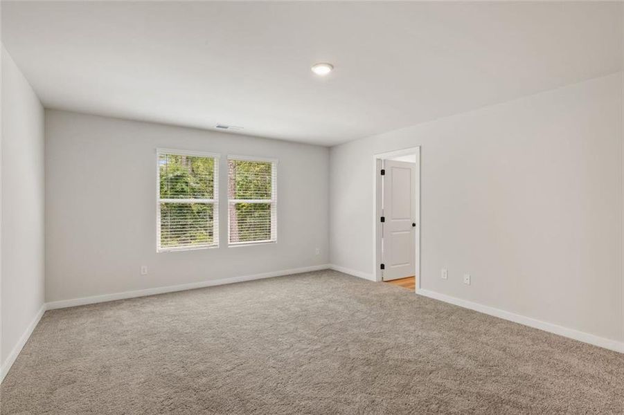 Spacious, unfurnished interior of a new home in Oak Grove Glen, Snellville (Image 42). Spacious, unfurnished interior of a new home in Oak Grove Glen, Snellville (Image 42).