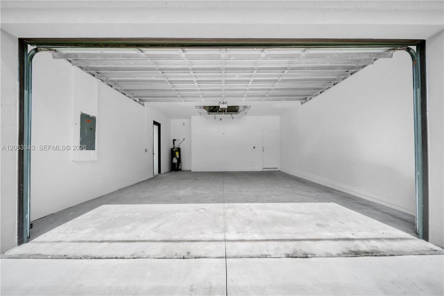 Spacious, unfurnished interior of a new home in , Lehigh Acres (Image 31). Spacious, unfurnished interior of a new home in , Lehigh Acres (Image 31).