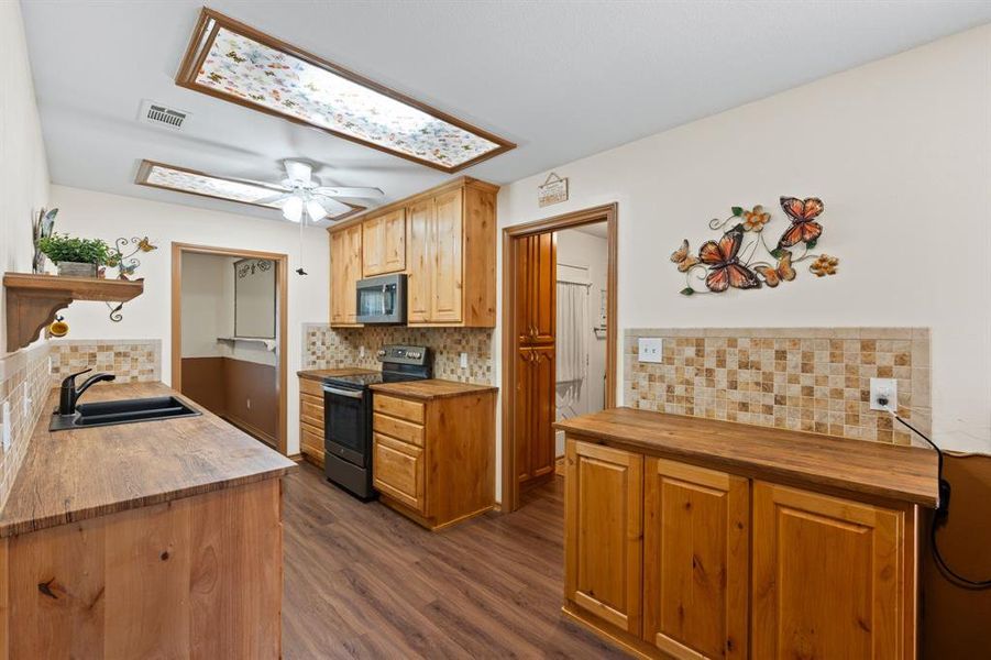 Furnished interior view inside a new home in , Weatherford (Image 4). Furnished interior view inside a new home in , Weatherford (Image 4).