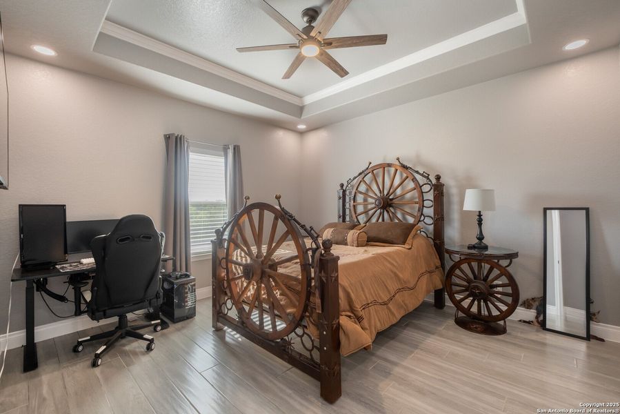 Furnished interior view inside a new home in , La Vernia (Image 36). Furnished interior view inside a new home in , La Vernia (Image 36).