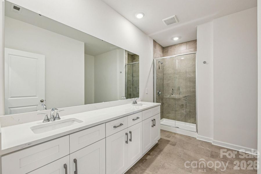 Photo is not of the actual home, but is an inspirational photo of builder’s model home and may depict options, furnishings, and/or decorator features that are not included Photo is not of the actual home, but is an inspirational photo of builder’s model home and may depict options, furnishings, and/or decorator features that are not included