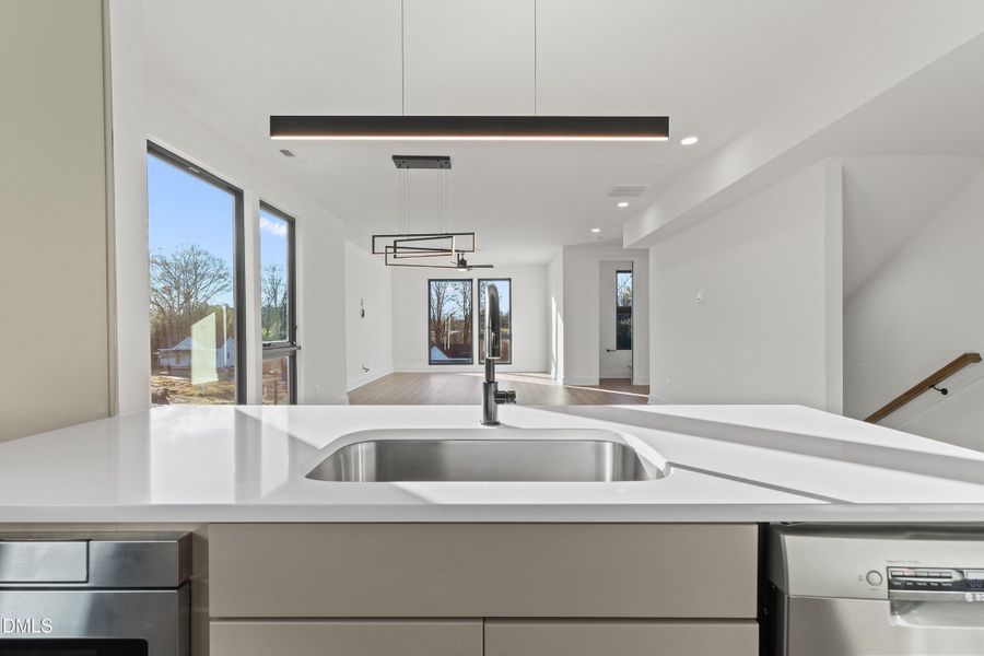 09-512 Gordon St, 901 _0481