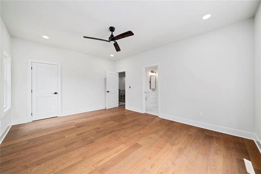 Spacious, unfurnished interior of a new home in , Atlanta (Image 50). Spacious, unfurnished interior of a new home in , Atlanta (Image 50).