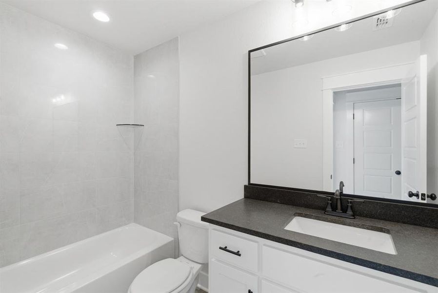Furnished interior view inside a new home in , Weatherford (Image 6).