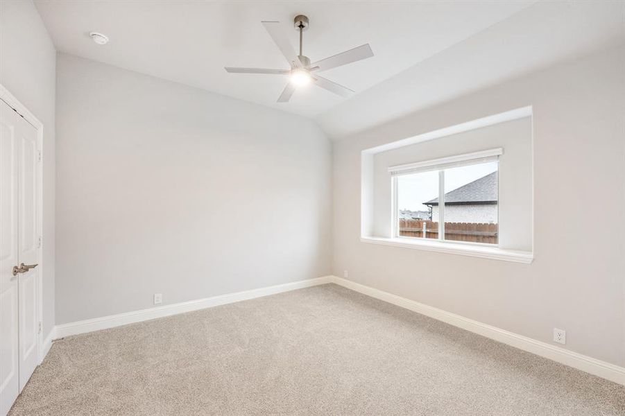 Spacious, unfurnished interior of a new home in Hayes Crossing, Midlothian (Image 28).