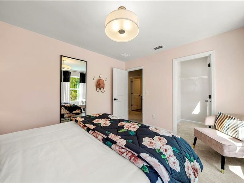 Furnished interior view inside a new home in Riverwood, Dallas (Image 36).