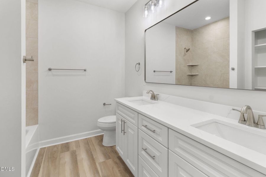 30-web-or-mls-IMG_8304 30-web-or-mls-IMG_8304