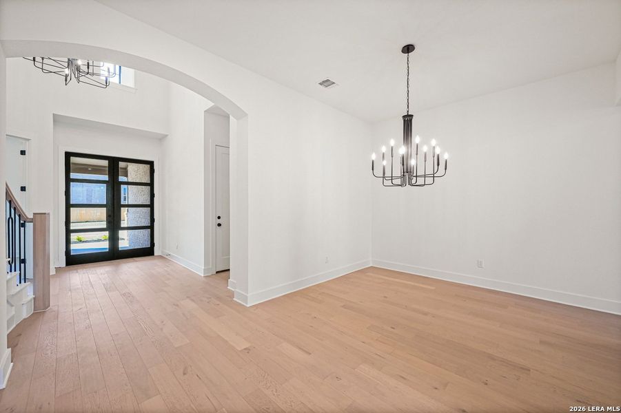 Spacious, unfurnished interior of a new home in La Cima, San Marcos (Image 35).