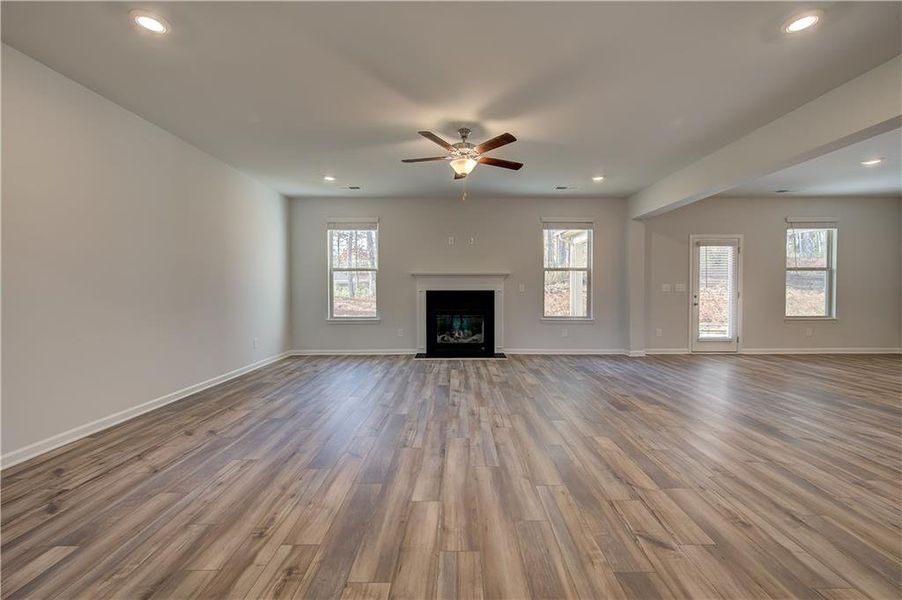 Spacious, unfurnished interior of a new home in Trinity Park, McDonough (Image 23).
