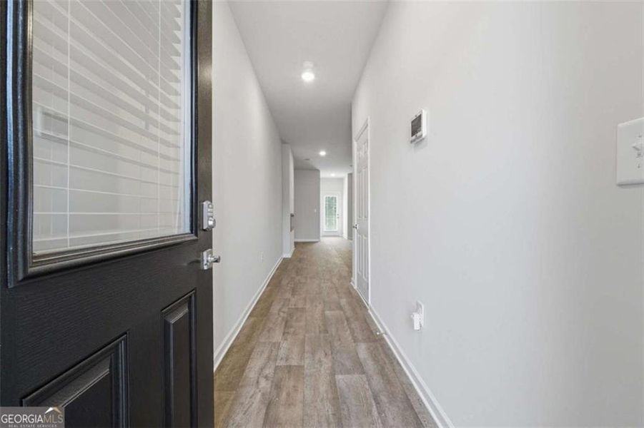 Spacious, unfurnished interior of a new home in Parkway James, Snellville (Image 13). Spacious, unfurnished interior of a new home in Parkway James, Snellville (Image 13).