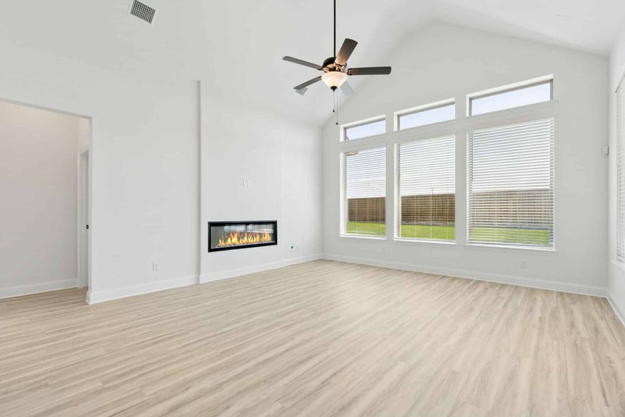 Spacious, unfurnished interior of a new home in Silo Mills, Joshua (Image 9). Spacious, unfurnished interior of a new home in Silo Mills, Joshua (Image 9).