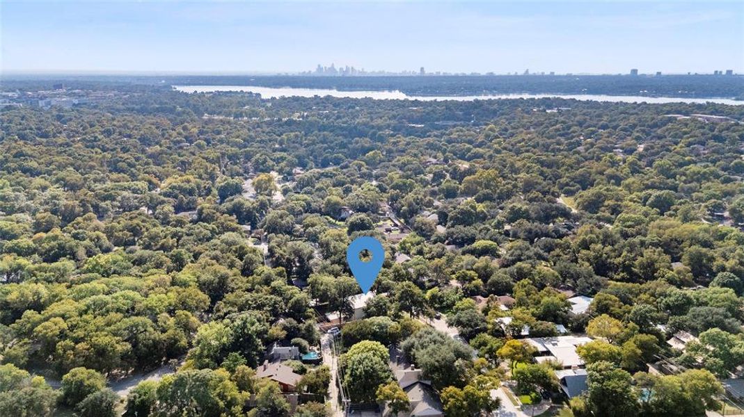 Natural landscape and outdoor views near  in Dallas (Image 36).