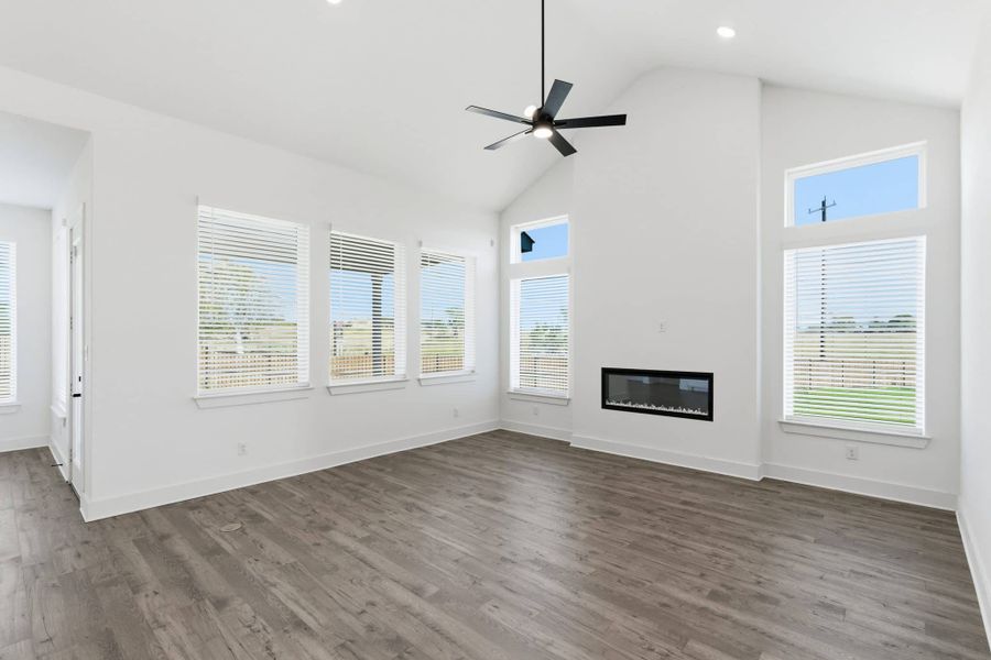 Representative unfurnished interior of a home built from the Malibu by Chesmar Homes in Sienna Lakes, San Antonio (Image 9).