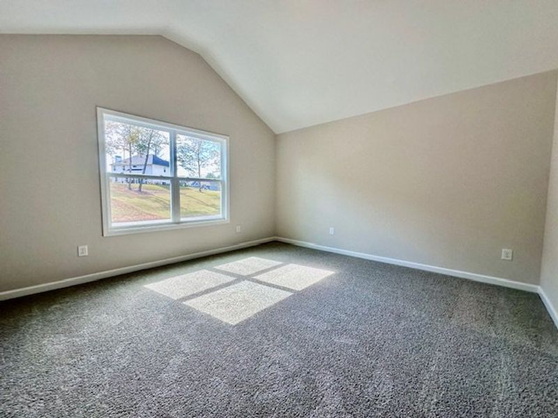 Spacious, unfurnished interior of a new home in Sagebrook, Newnan (Image 15).