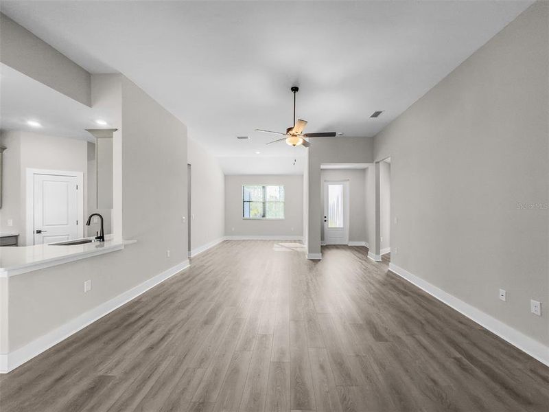 Spacious, unfurnished interior of a new home in , Port Charlotte (Image 10).