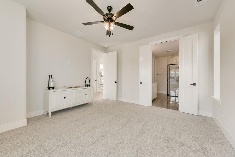 Spacious, unfurnished interior of a new home in Trails at Cottonwood Creek, Rowlett (Image 27). Spacious, unfurnished interior of a new home in Trails at Cottonwood Creek, Rowlett (Image 27).
