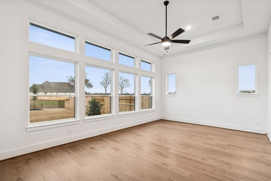 Spacious, unfurnished interior of a new home in Briarley, Montgomery (Image 14).