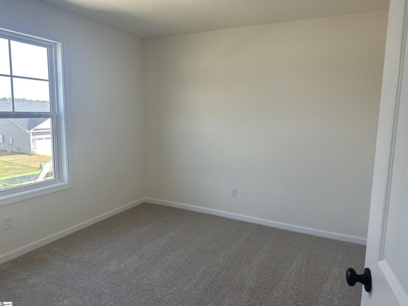 Spacious, unfurnished interior of a new home in Shiloh Trail, Wellford (Image 27).