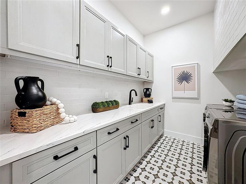 Furnished interior view inside a new home in , Bradenton (Image 50).