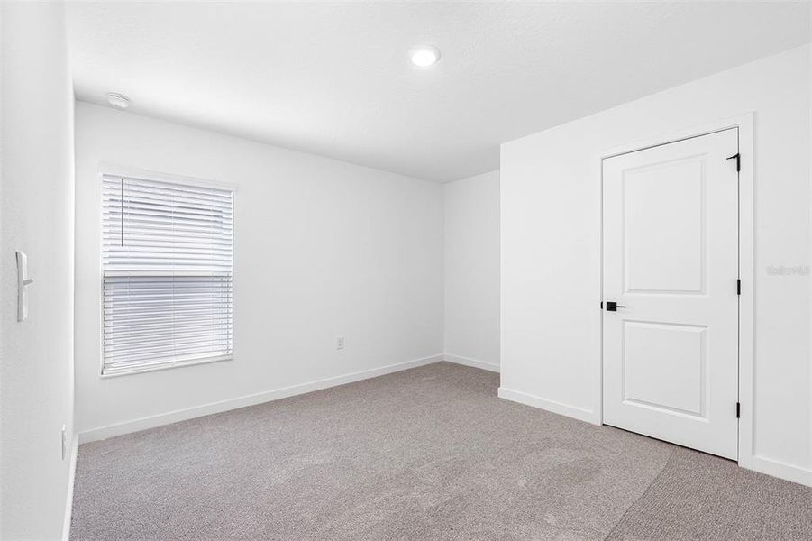 Spacious, unfurnished interior of a new home in Fulton Meadows, Lakeland (Image 7).