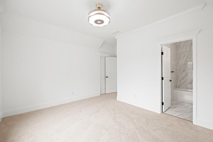 Spacious, unfurnished interior of a new home in , Dacula (Image 24).