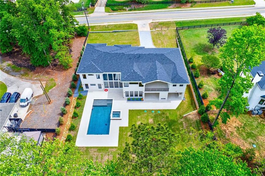 Image 87 of a home in .