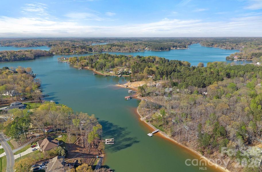 Natural landscape and outdoor views near  in Mooresville (Image 41).