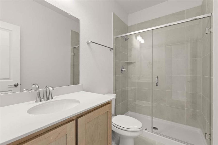 14-1020-wheatland-way-justin-tx-bathroom-glass-shower-timberbrook 14-1020-wheatland-way-justin-tx-bathroom-glass-shower-timberbrook