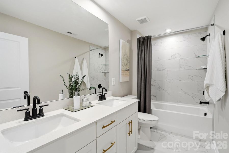 Secondary Bathroom (Bath Two), Upper Level