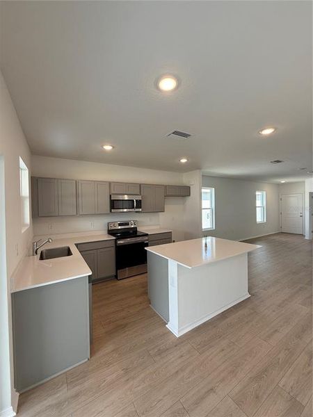 Furnished interior view inside a new home in Broadleaf, Parrish (Image 5).