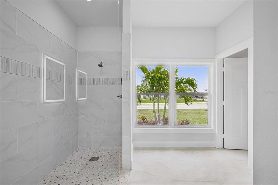 Furnished interior view inside a new home in , Sun City Center (Image 8).