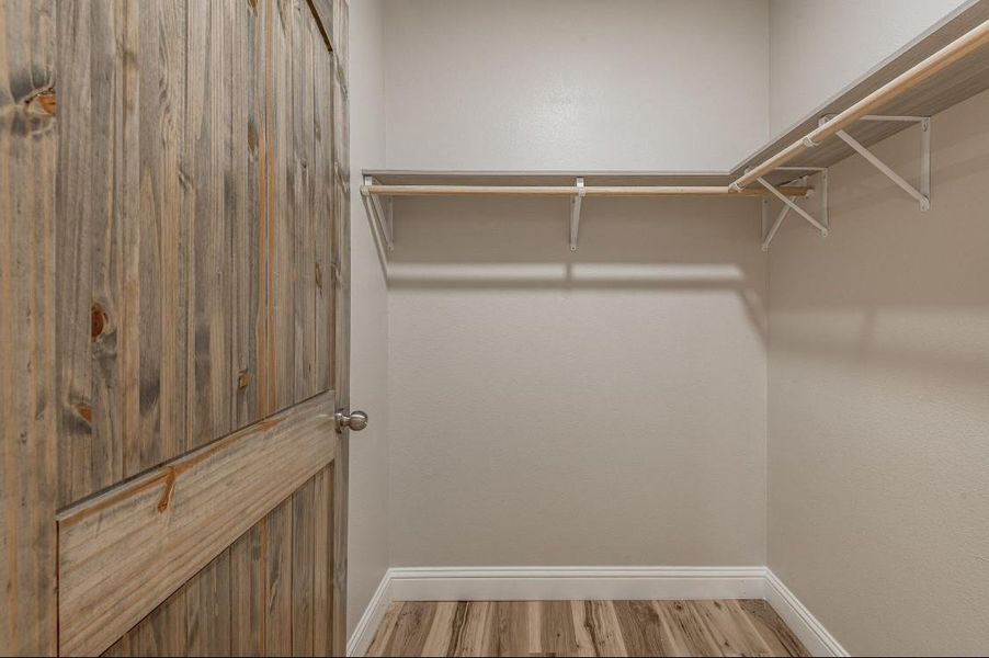 Spacious, unfurnished interior of a new home in , Groveton (Image 26).