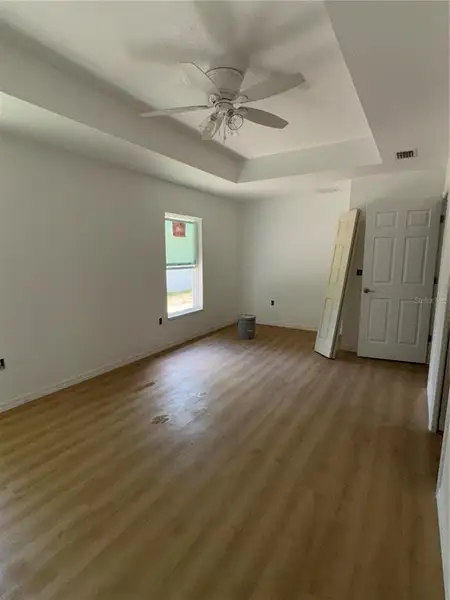 Spacious, unfurnished interior of a new home in , Ocala (Image 3).