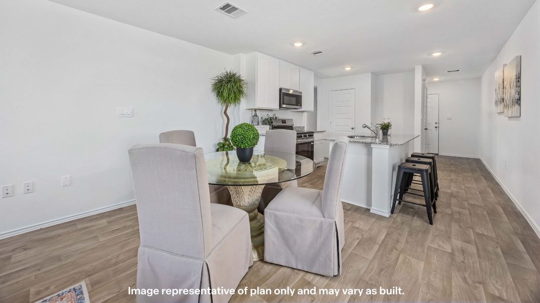Representative furnished interior of a home built from the Axis by D.R. Horton in Deer Meadows, Odessa (Image 10).