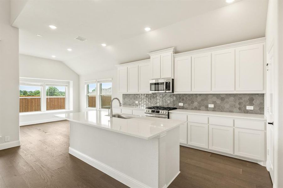 Furnished interior view inside a new home in Homestead at Daniel Farms Phase 2, DeSoto (Image 18). Furnished interior view inside a new home in Homestead at Daniel Farms Phase 2, DeSoto (Image 18).