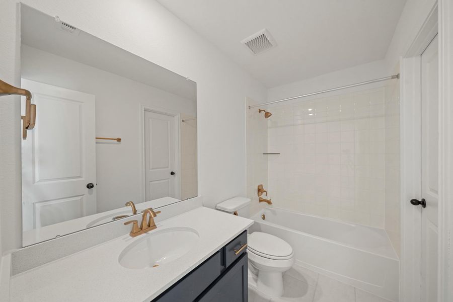 Note: Sample product photo. Actual exterior and interior selections may vary by homesite. Photo may be virtually staged