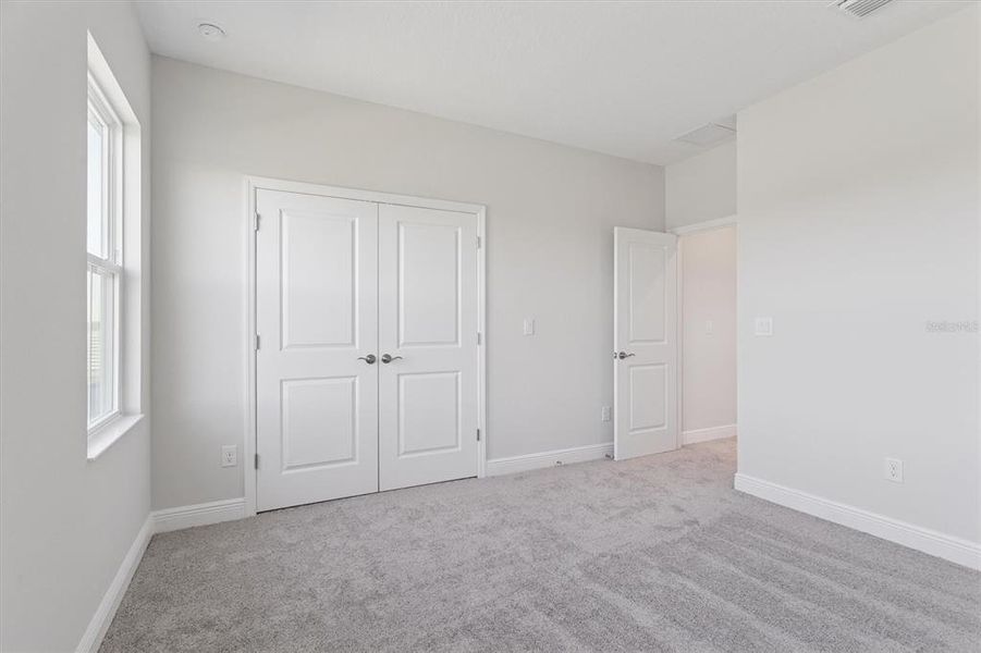 Spacious, unfurnished interior of a new home in North River Ranch, Parrish (Image 27).