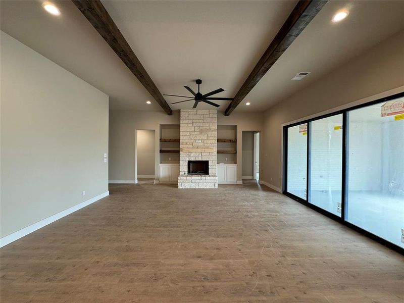 Spacious, unfurnished interior of a new home in Coyote Crossing, Godley (Image 4). Spacious, unfurnished interior of a new home in Coyote Crossing, Godley (Image 4).