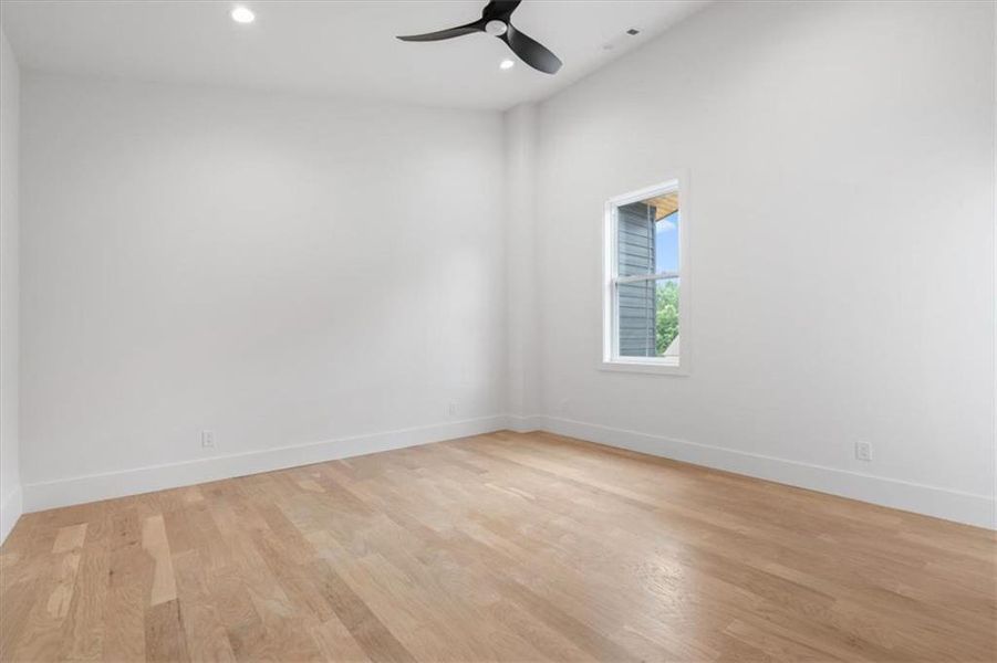 Spacious, unfurnished interior of a new home in , Bremen (Image 47).