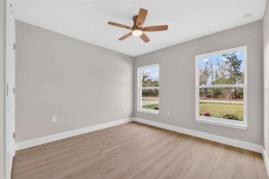 Spacious, unfurnished interior of a new home in , Orlando (Image 54).
