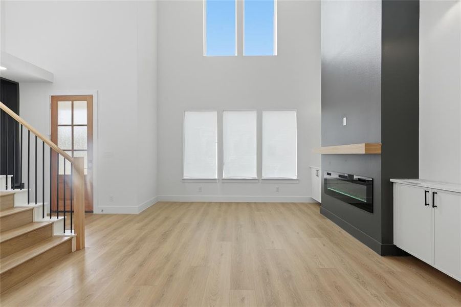 Spacious, unfurnished interior of a new home in , Dallas (Image 16).