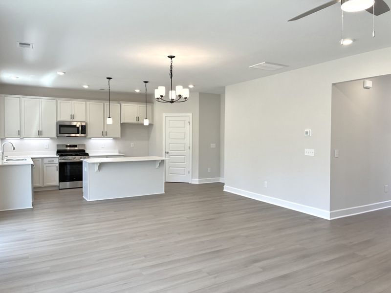Spacious, unfurnished interior of a new home in Holly Ridge, Greenville (Image 11). Spacious, unfurnished interior of a new home in Holly Ridge, Greenville (Image 11).